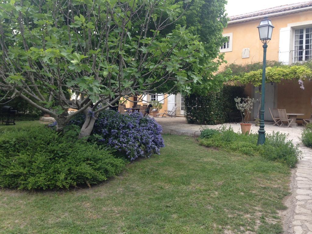 Le Mas De Trevouse Saint-Saturnin-lès-Avignon Zewnętrze zdjęcie