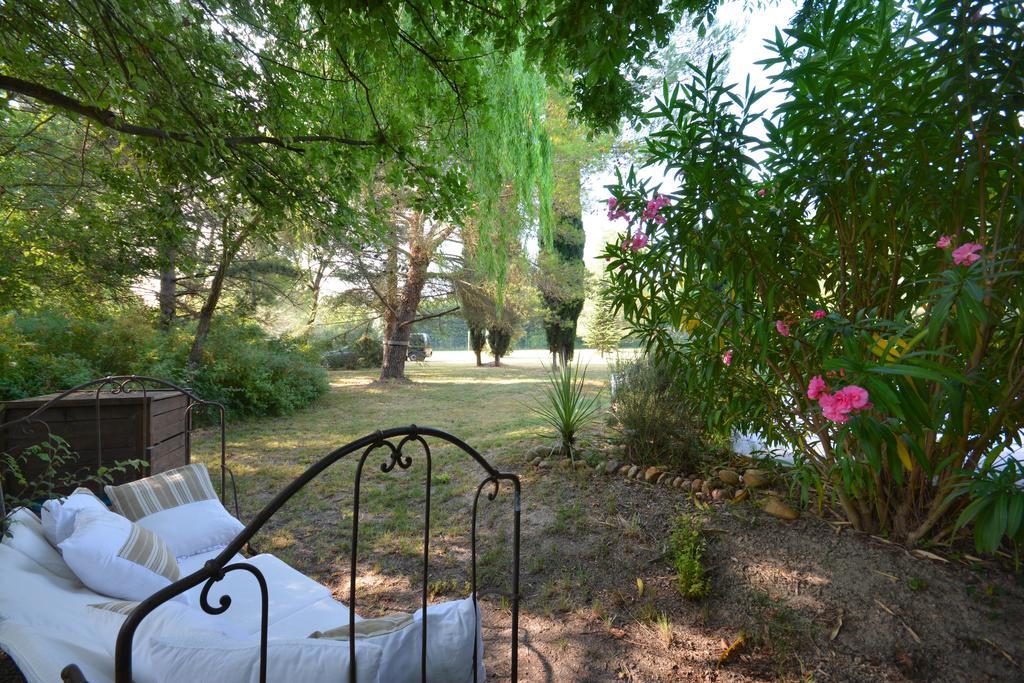 Le Mas De Trevouse Saint-Saturnin-lès-Avignon Zewnętrze zdjęcie