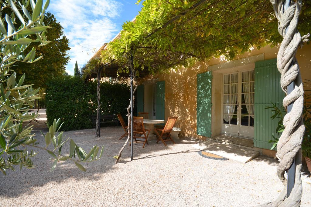 Le Mas De Trevouse Saint-Saturnin-lès-Avignon Zewnętrze zdjęcie