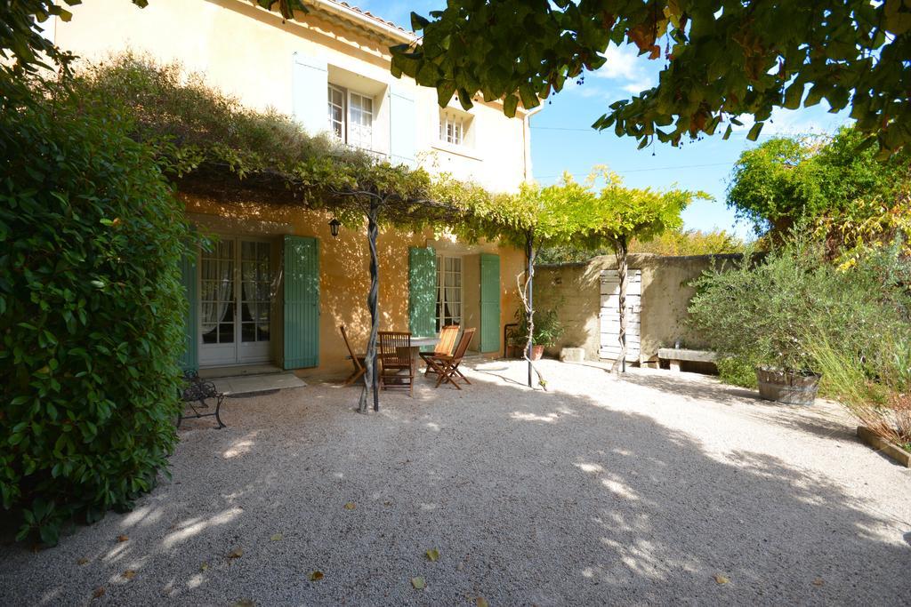 Le Mas De Trevouse Saint-Saturnin-lès-Avignon Zewnętrze zdjęcie