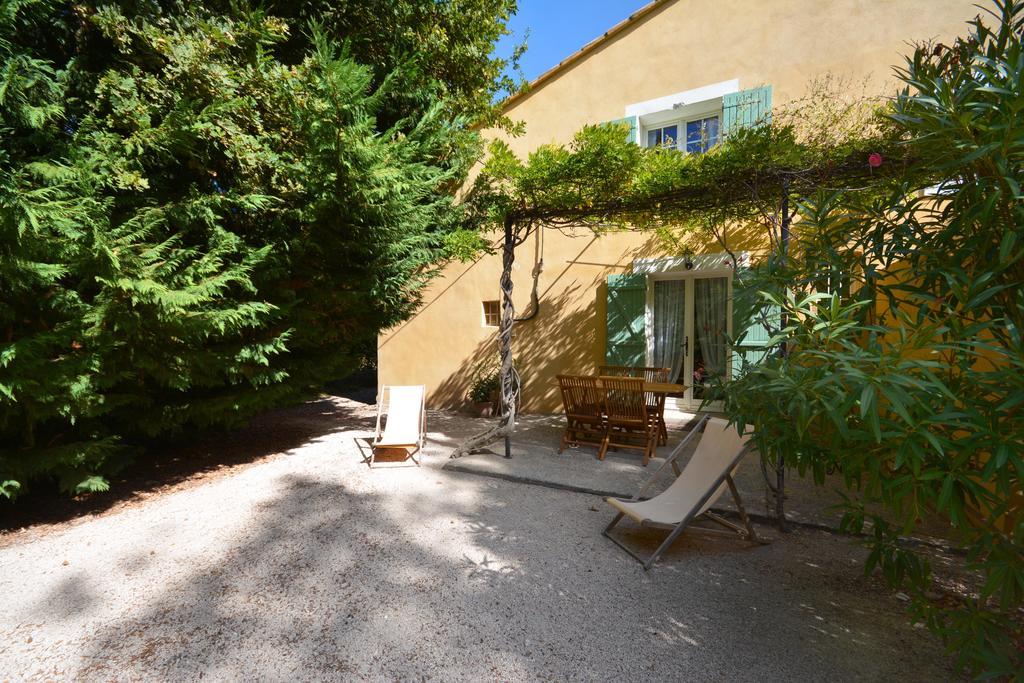Le Mas De Trevouse Saint-Saturnin-lès-Avignon Zewnętrze zdjęcie